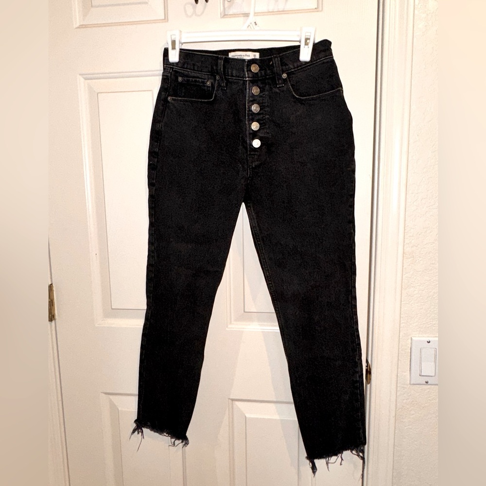 Black straight Abercrombie jeans